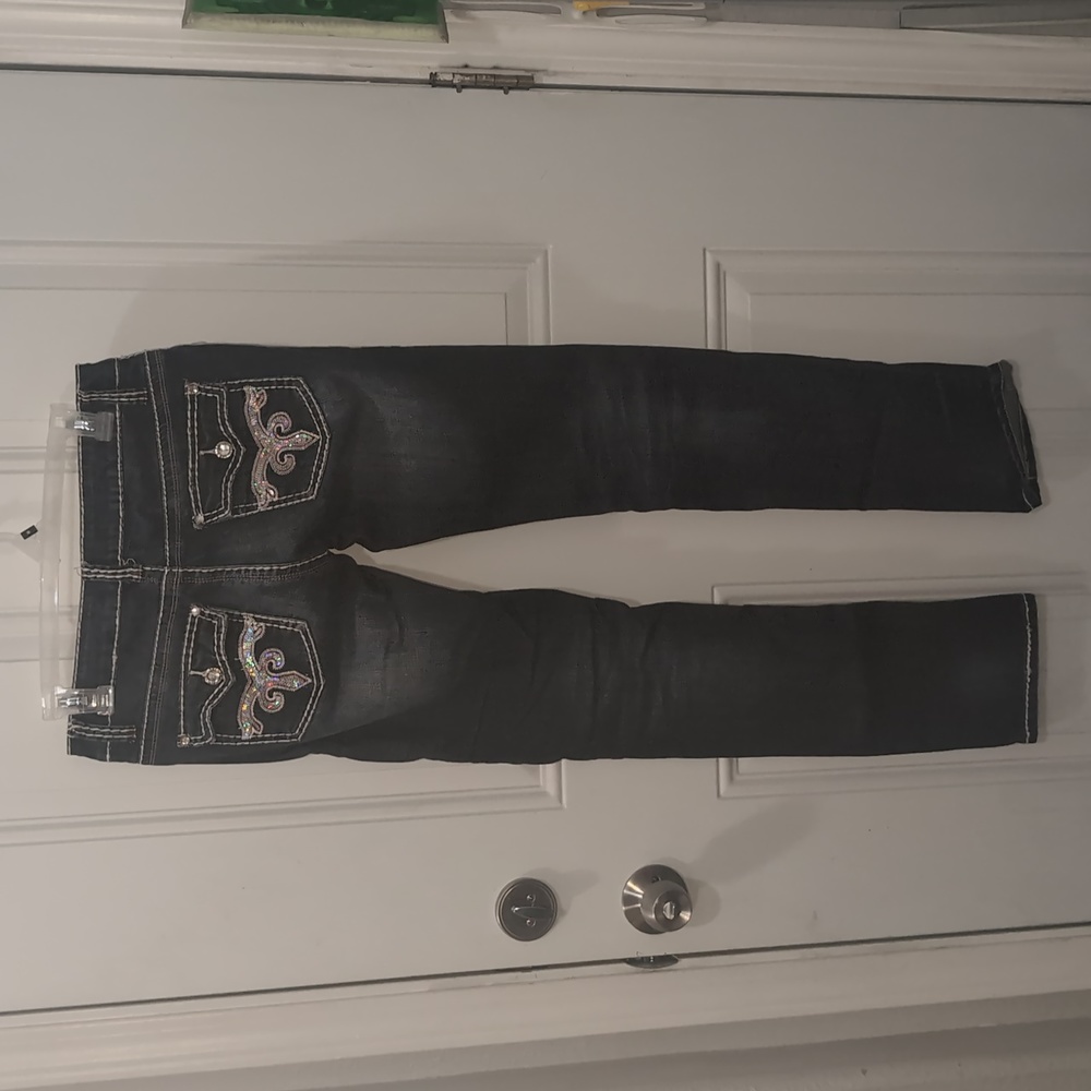 Liuce's jeans